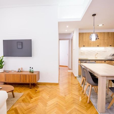 In The Shadow Of Acropolis - Spacious & Lovely Apt Atene Esterno foto