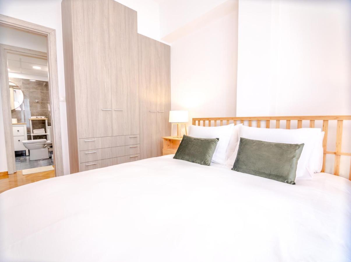 In The Shadow Of Acropolis - Spacious & Lovely Apt Atene Esterno foto