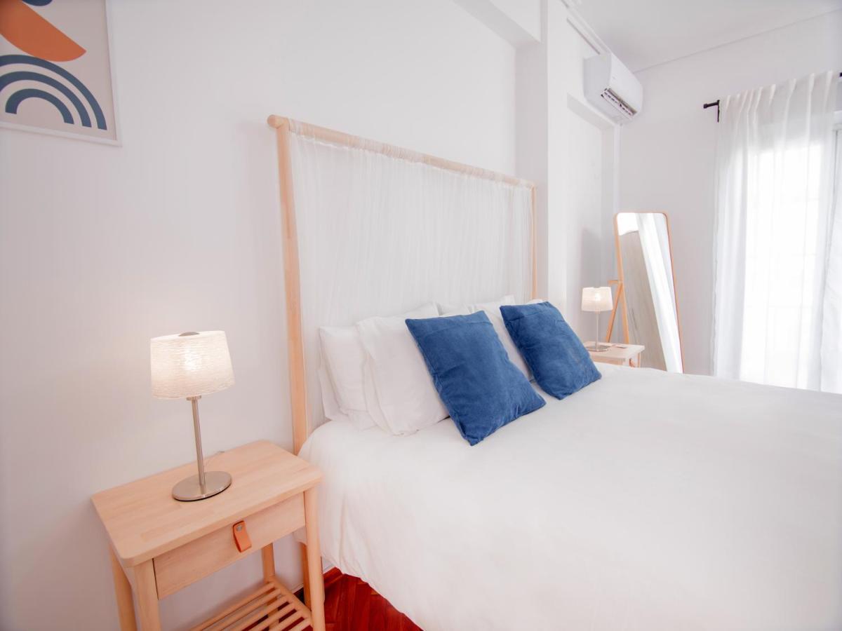 In The Shadow Of Acropolis - Spacious & Lovely Apt Atene Esterno foto