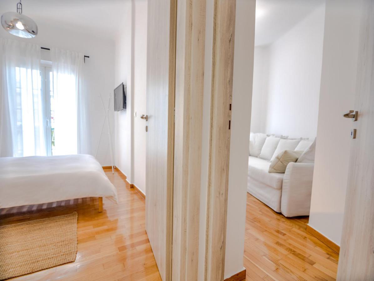In The Shadow Of Acropolis - Spacious & Lovely Apt Atene Esterno foto