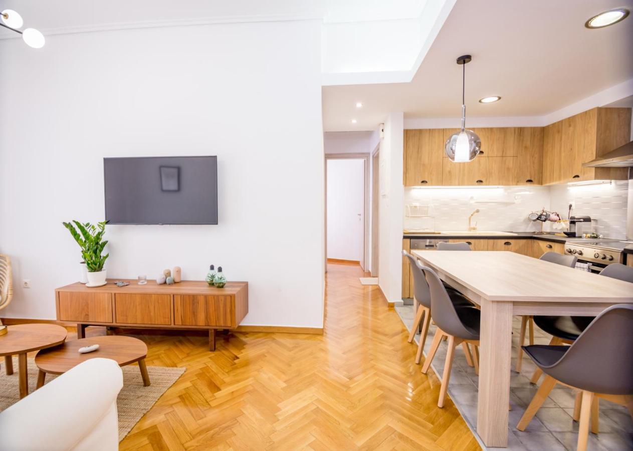 In The Shadow Of Acropolis - Spacious & Lovely Apt Atene Esterno foto