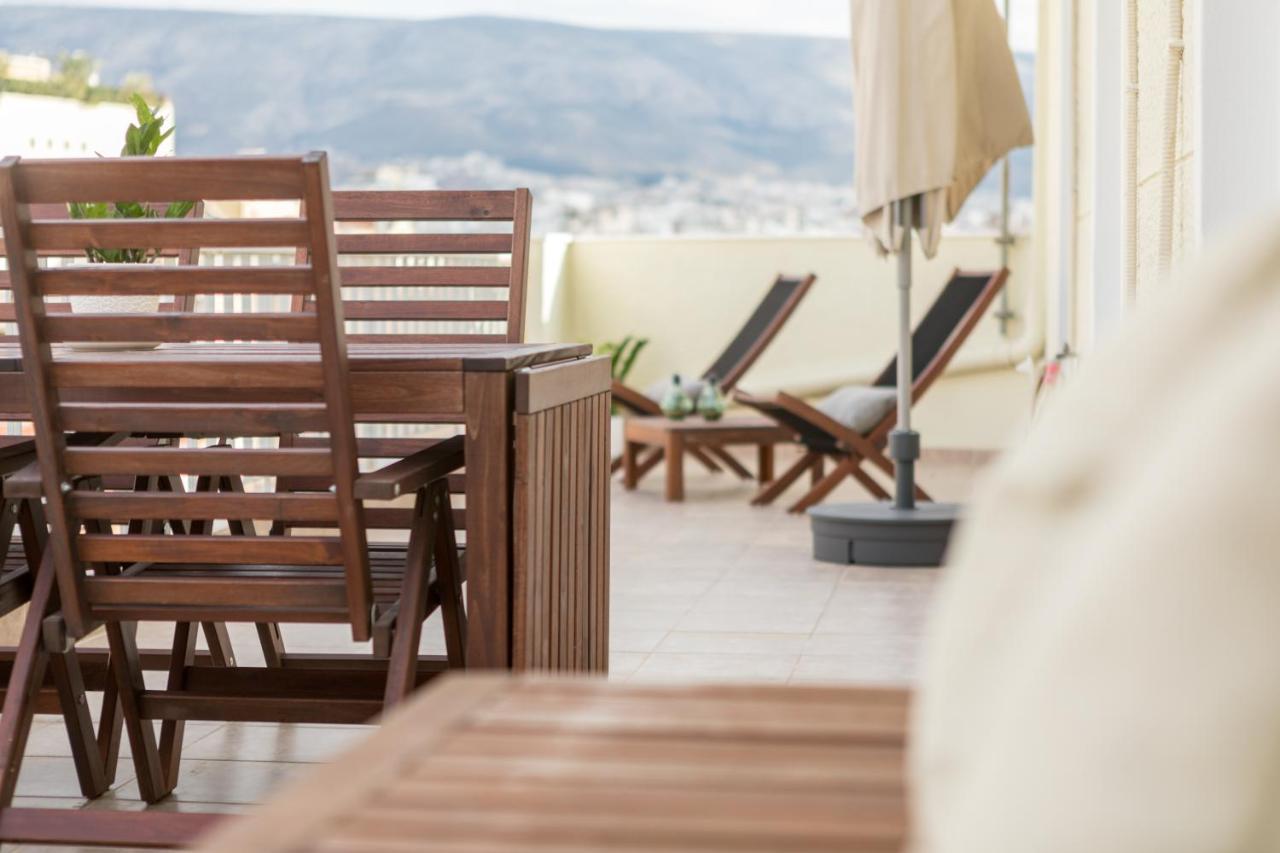 In The Shadow Of Acropolis - Spacious & Lovely Apt Atene Esterno foto