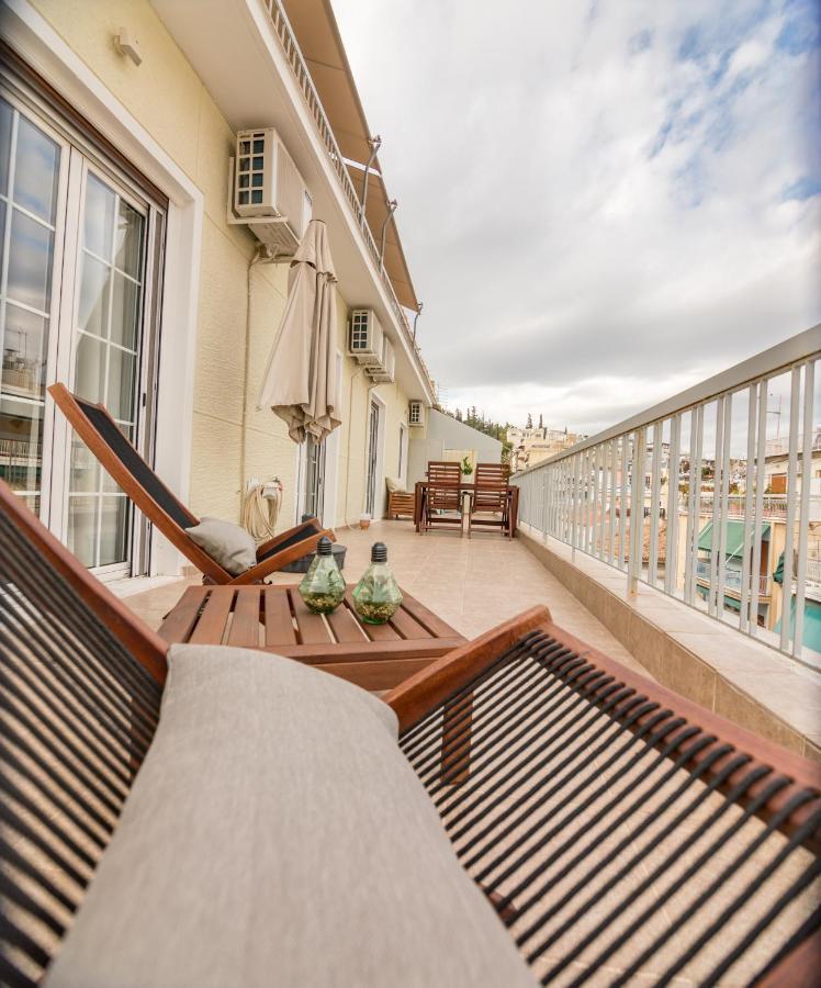 In The Shadow Of Acropolis - Spacious & Lovely Apt Atene Esterno foto
