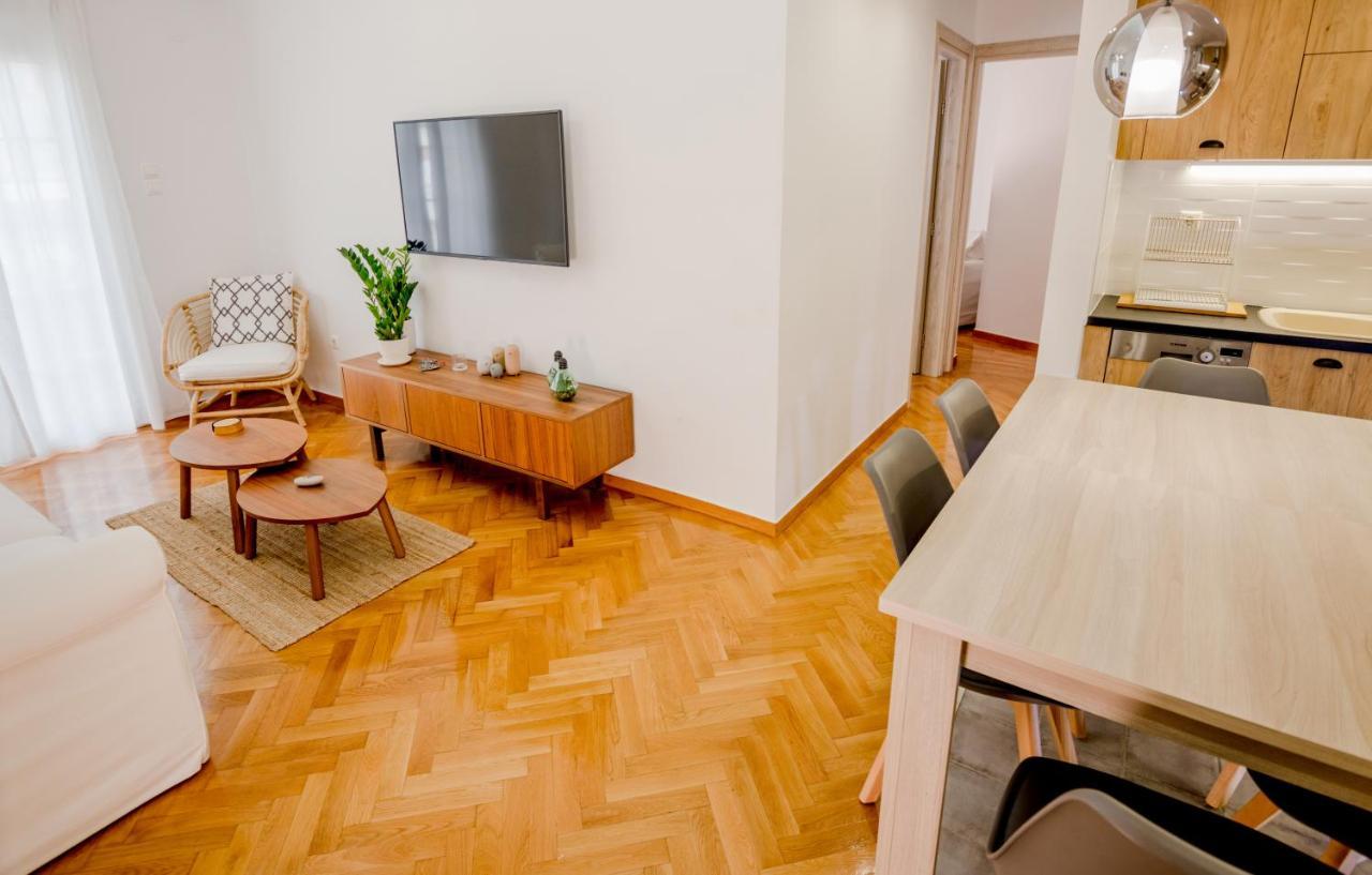 In The Shadow Of Acropolis - Spacious & Lovely Apt Atene Esterno foto