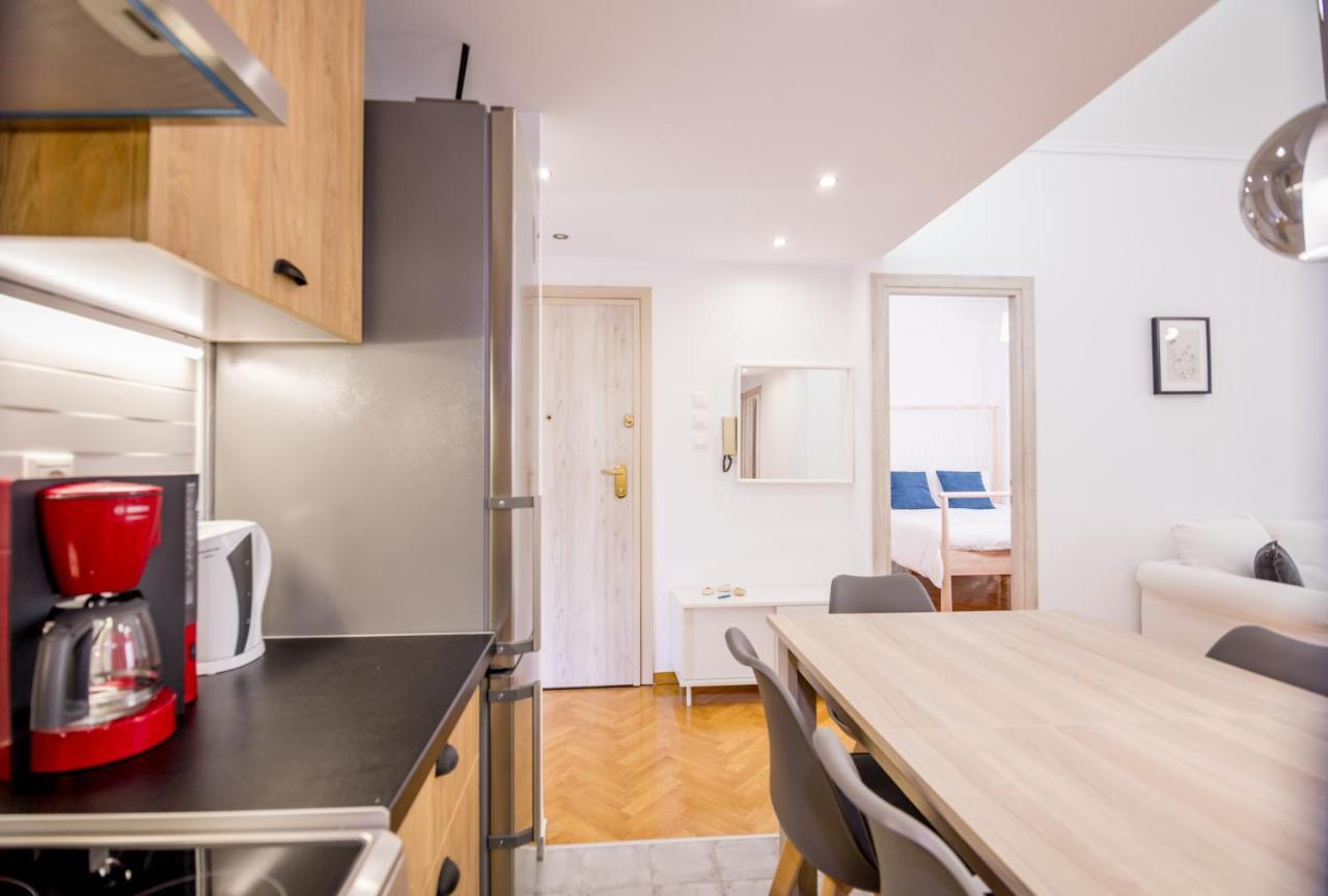 In The Shadow Of Acropolis - Spacious & Lovely Apt Atene Esterno foto