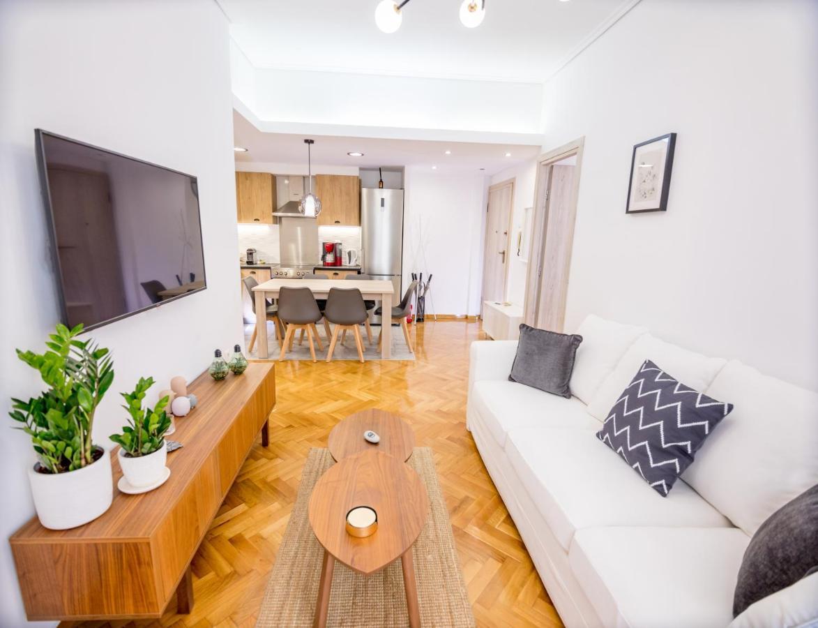 In The Shadow Of Acropolis - Spacious & Lovely Apt Atene Esterno foto